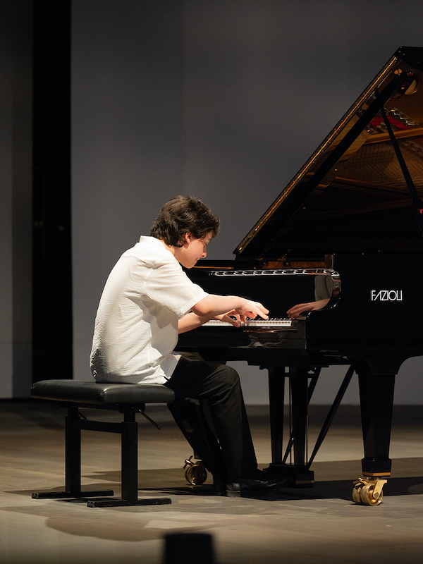 Tsotne Zedginidze au Festival de La Roque d'Anthéron 2024