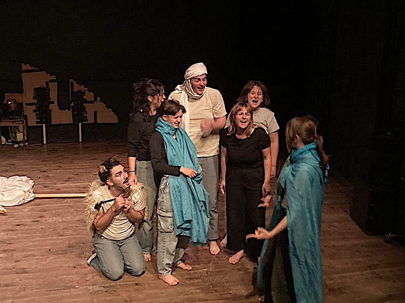 Théâtre des Ateliers/ Compagnie d'entraînement/ Lecture Plus/ Conte des étoiles © M.C.