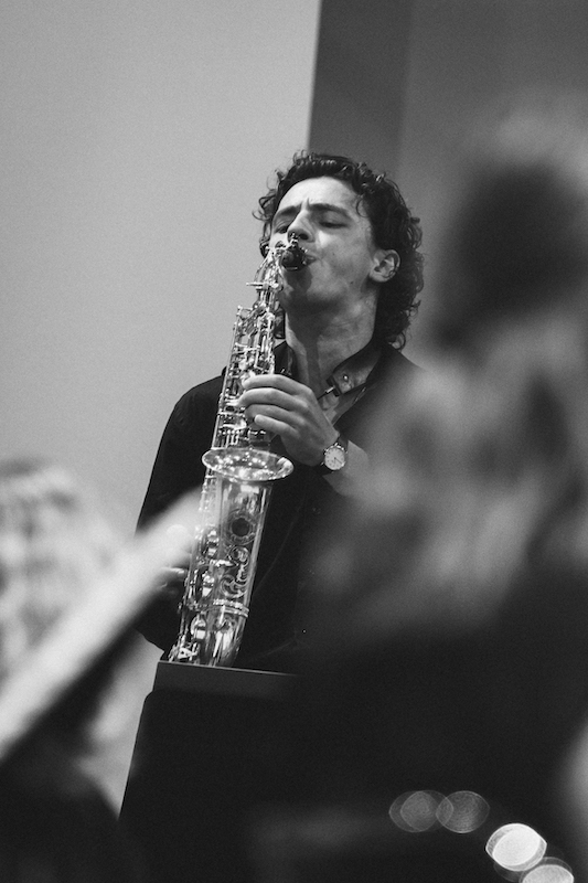 Trois saxophones solistes issus du Big Band de l’Université Frédéric Chopin/ La Roque 2025 © Valentine Chauvin
