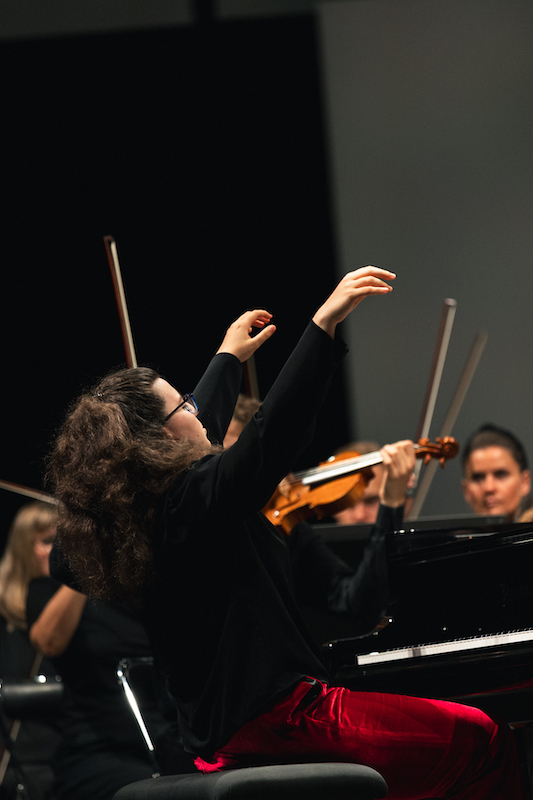 Marie-Ange Nguci/ Sinfonia Varsovia/ La Roque 2025 © Valentine Chauvin