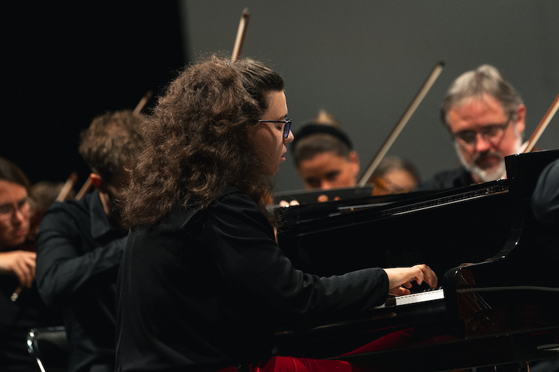Marie-Ange Nguci/ Sinfonia Varsovia/ La Roque 2025 © Valentine Chauvin