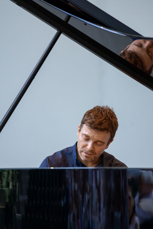 David_KADOUCH-02_©Franck_DENIS 2026 David Kadouch / Festival de piano de La Roque d'Anthéron 2026 © Franck Denis