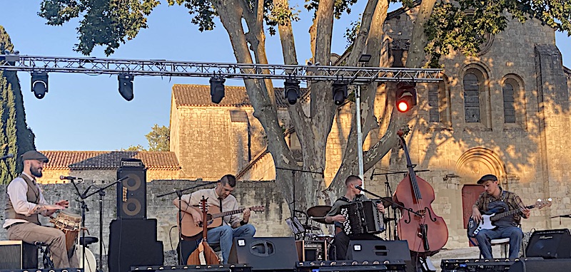Rascal Saloon Silvacane 2026:1 Rascal Saloon Silvacane 2026/